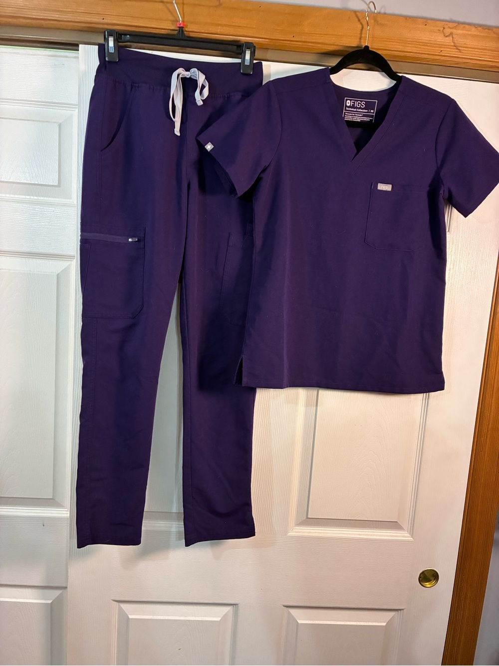 Figs purple jam scrub set size size XS